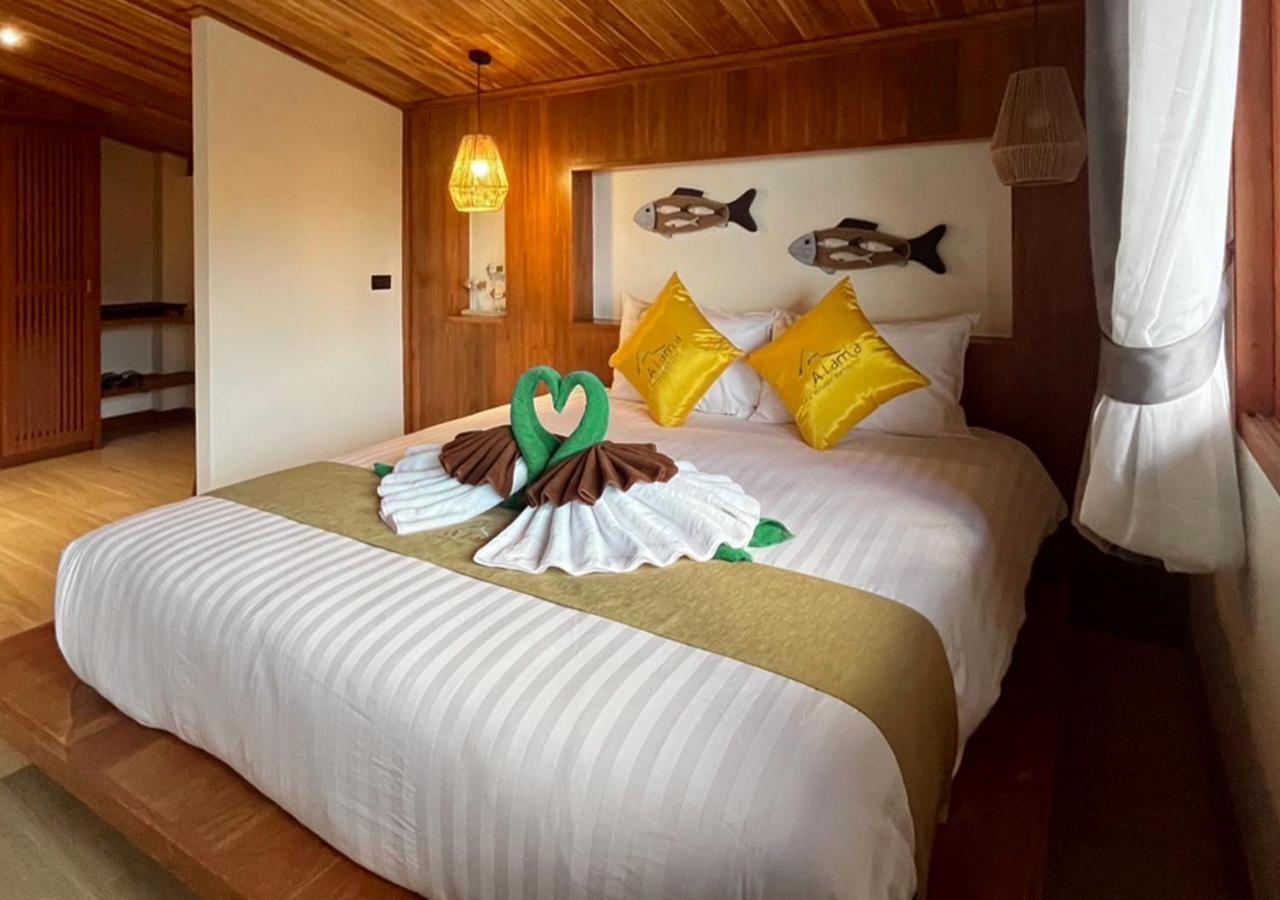 Alama Sea Village Resort - Sha Extra Plus Ko Lanta Exteriör bild